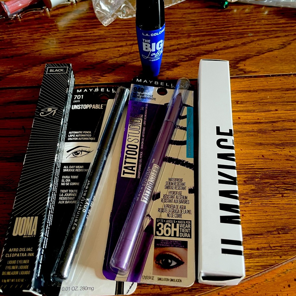 Makeup bundle